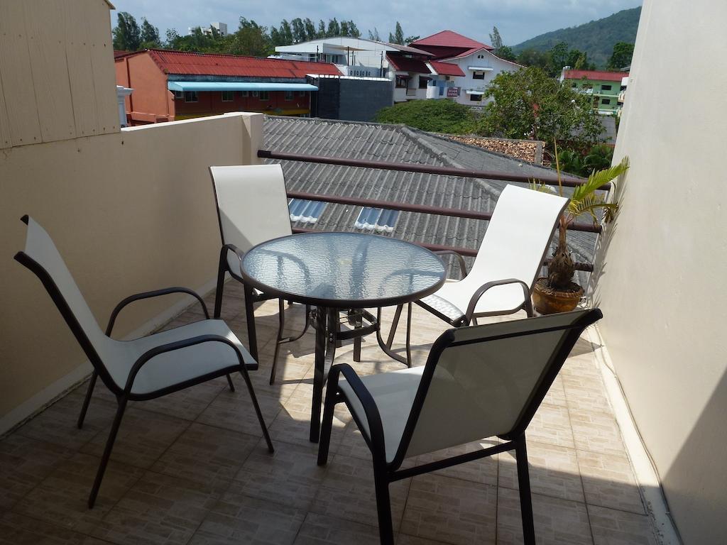 Bellmans Restaurant & Guesthouse Karon Habitación foto