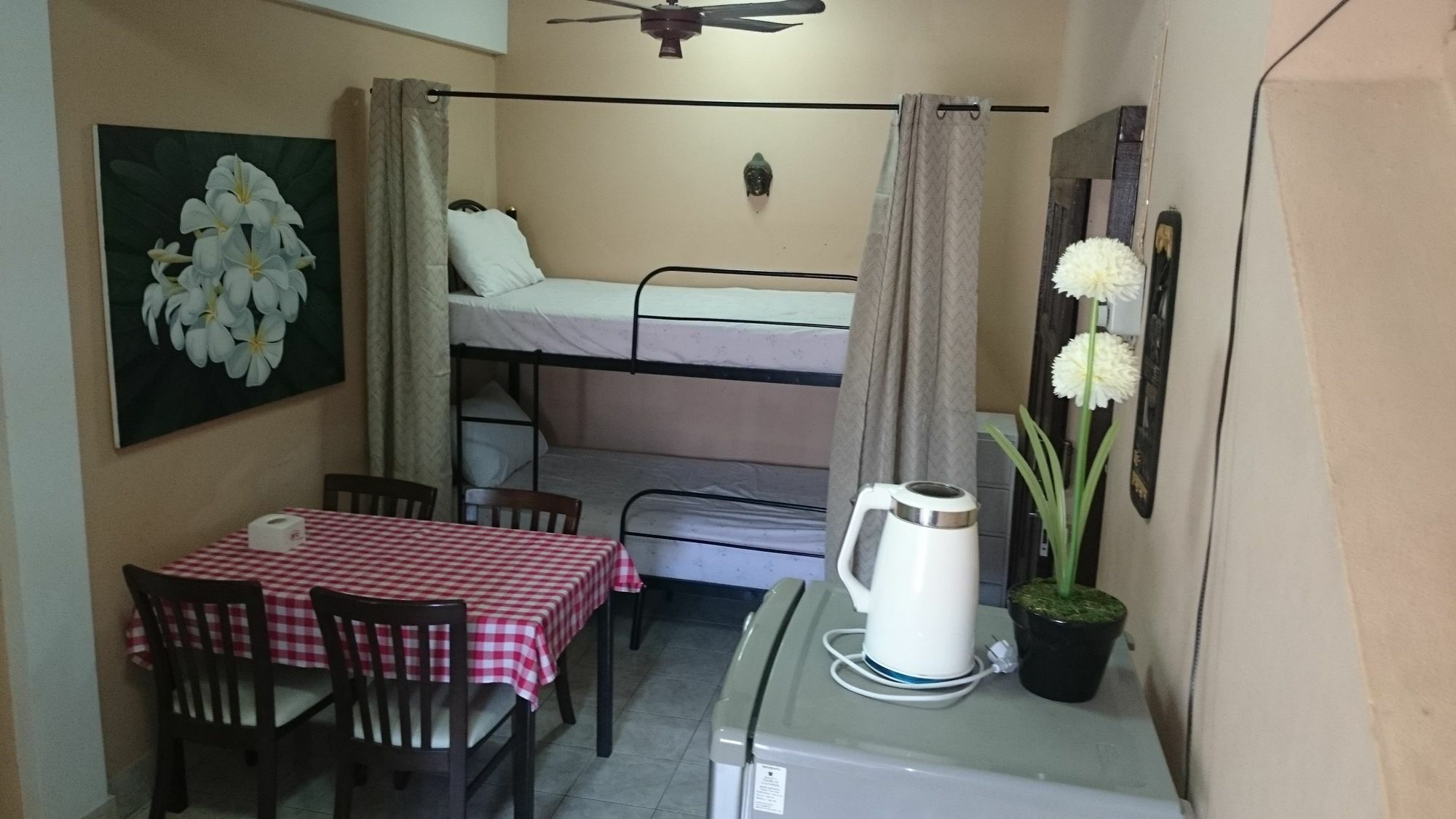 Bellmans Restaurant & Guesthouse Karon Exterior foto
